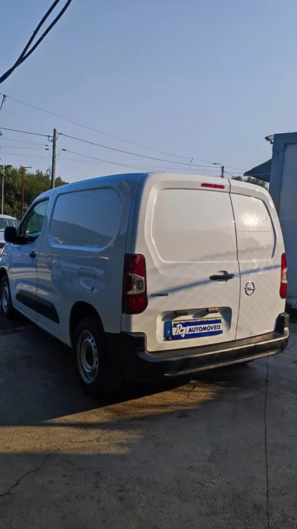 Opel Combo 2020 - 12978 EUR, 149789 km - AUTO.MOTO.pt - 149789km - foto 17 de 17