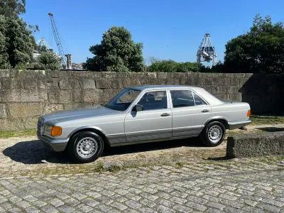 Mercedes-Benz 280 1982 - 11900 EUR, 215000 km - AUTO.MOTO.pt - 215000km - foto 7 de 23