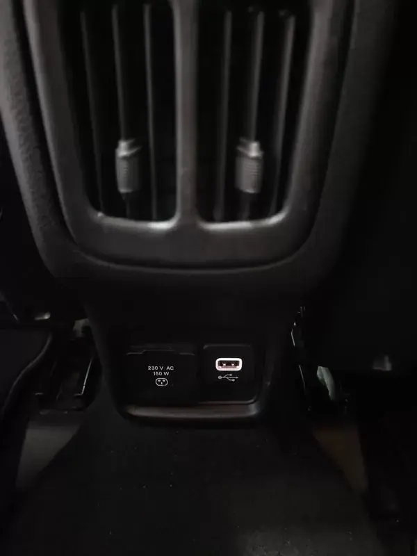 Jeep Compass 2021 - 22500 EUR, 107000 km - AUTO.MOTO.pt - 107000km - foto 43 de 45