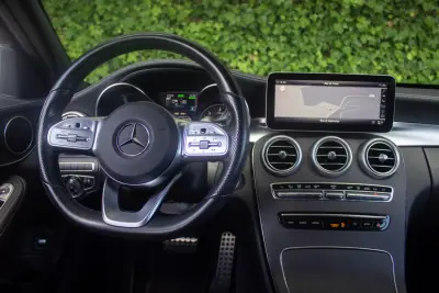 Mercedes-Benz C 300 2020 - 29900 EUR, 130000 km - AUTO.MOTO.pt - 130000km - foto 14 de 16