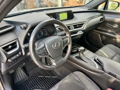Lexus UX 250h 2021 - 31990 EUR, 54656 km - AUTO.MOTO.pt - 54656km - foto 10 de 16