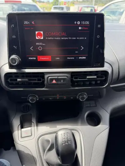 Citroën Berlingo 2021 - 10870 EUR, 166890 km - AUTO.MOTO.pt - 166890km - foto 10 de 16