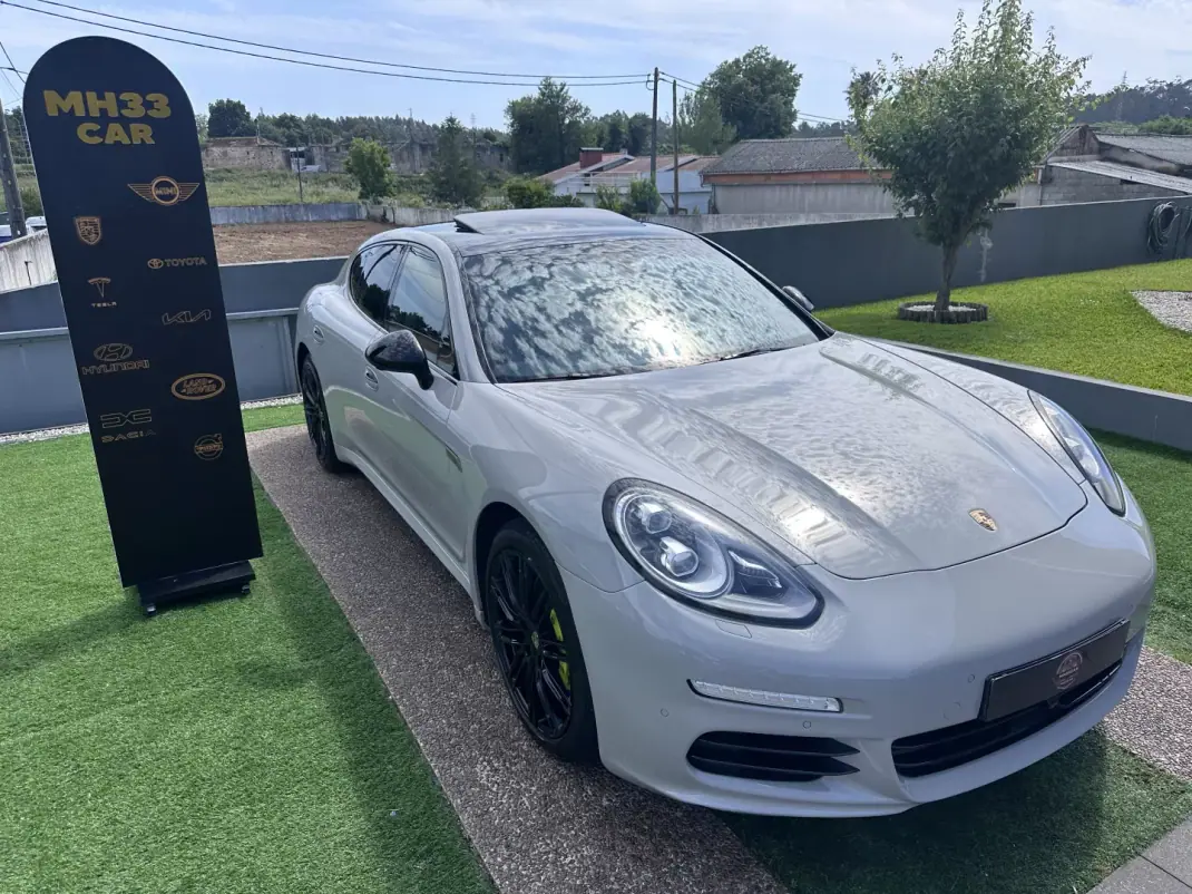 Porsche Panamera 2015 - 35000 EUR, 159000 km - AUTO.MOTO.pt - 159000km - foto 4 de 67