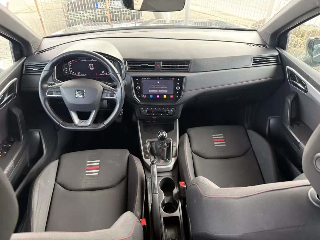 SEAT Arona 2021 - 15650 EUR, 106000 km - AUTO.MOTO.pt - 106000km - foto 11 de 18