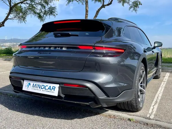 Porsche Taycan Cross Turismo 2023 - 106480 EUR, 30000 km - AUTO.MOTO.pt - 30000km - foto 13 de 39
