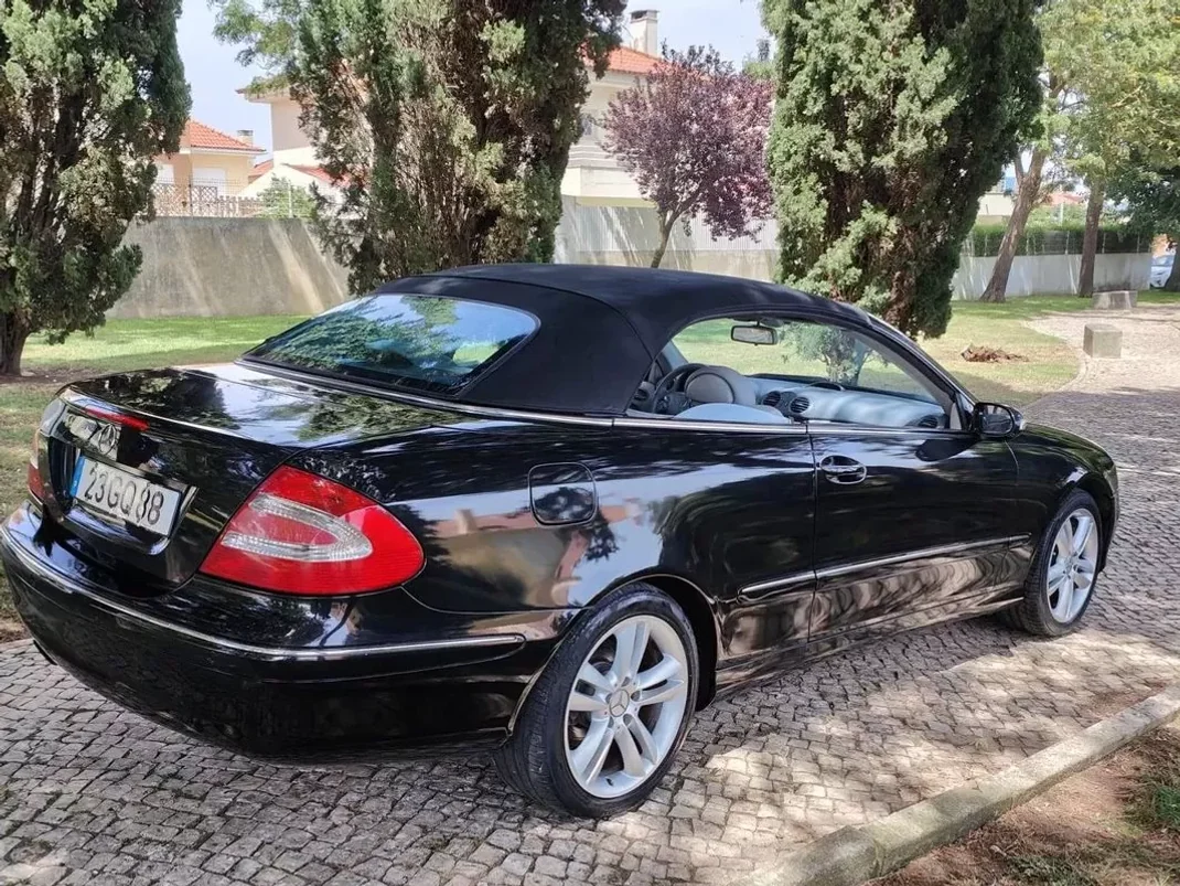 Mercedes-Benz CLK 200 2004 - 9990 EUR, 204000 km - AUTO.MOTO.pt - 204000km - foto 13 de 14