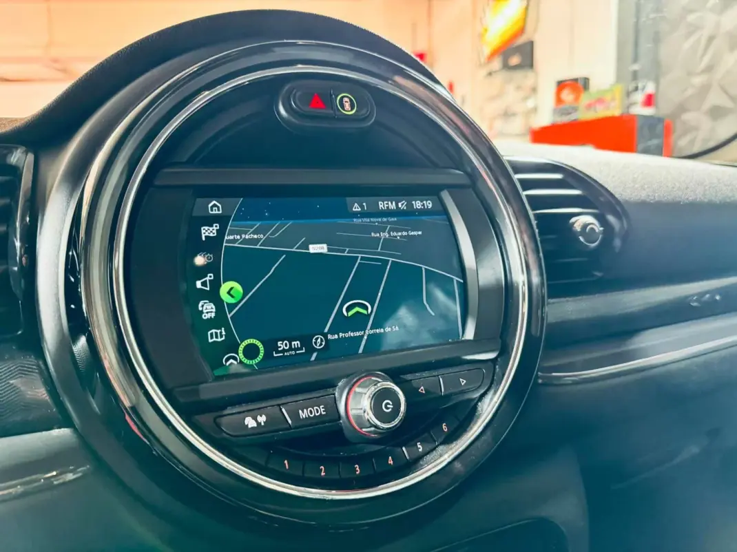 MINI Clubman 2018 - 15990 EUR, 99835 km - AUTO.MOTO.pt - 99835km - foto 22 de 29