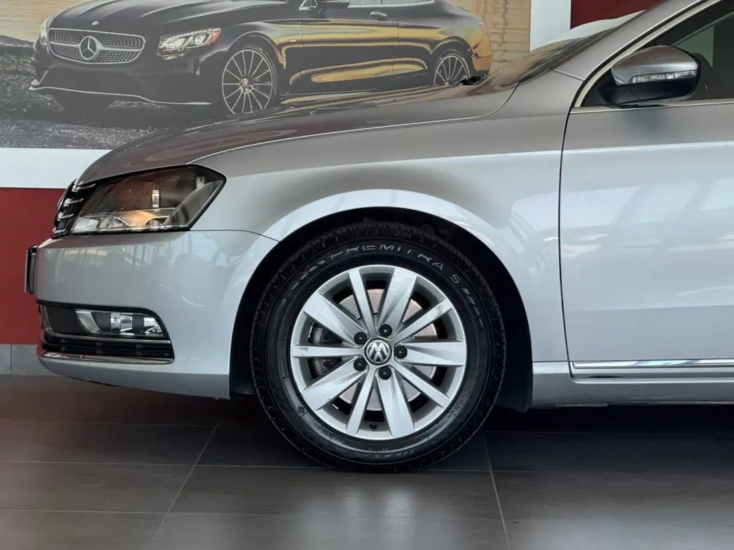 Volkswagen Passat Variant 2011 - 10990 EUR, 112945 km - 112945km - foto 7 de 20