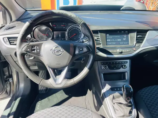 Opel Astra Caravan 2019 - 12950 EUR, 67783 km - AUTO.MOTO.pt - 67783km - foto 10 de 12