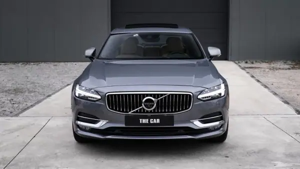 Volvo S90 2016 - 24750 EUR, 266000 km - AUTO.MOTO.pt - 266000km - foto 11 de 50