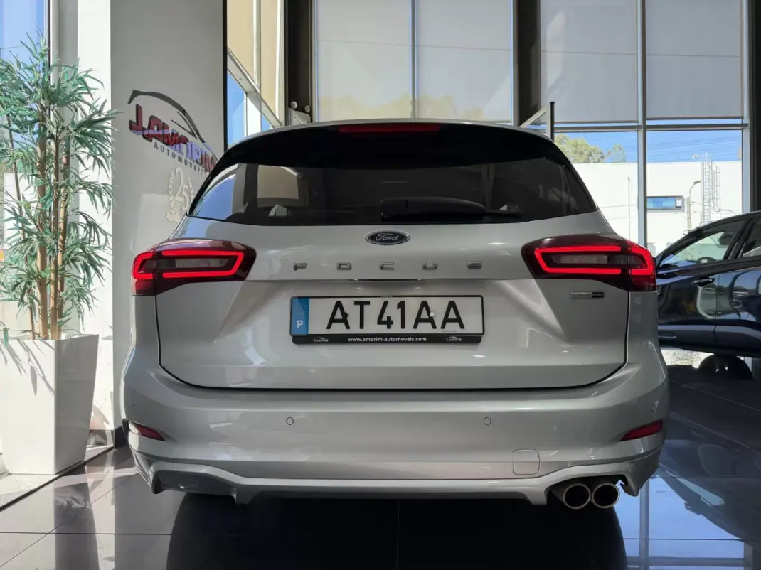 Ford Focus SW 2022 - 13999 EUR, 112017 km - 112017km - foto 5 de 32