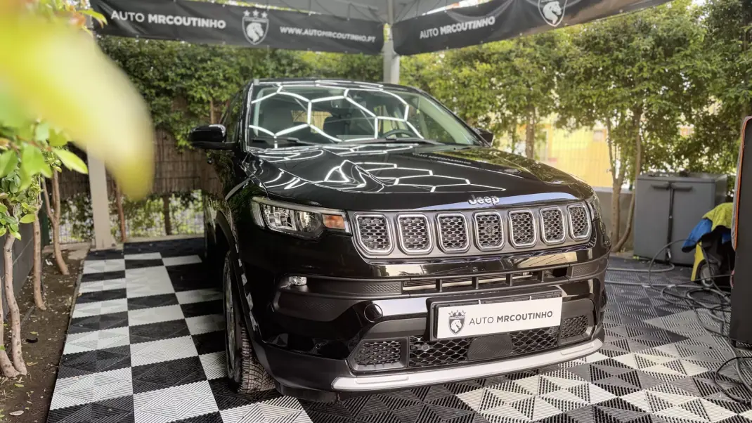 Jeep Compass 2024 - 29500 EUR, 11000 km - AUTO.MOTO.pt - 11000km - foto 3 de 31