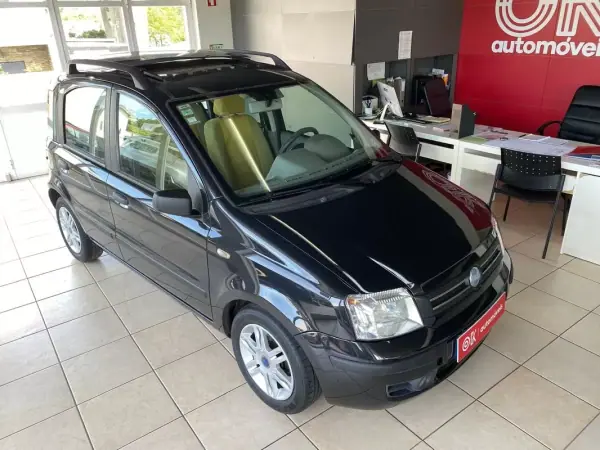 Fiat Panda 2004 - 3250 EUR, 197772 km - AUTO.MOTO.pt - 197772km - foto 6 de 31