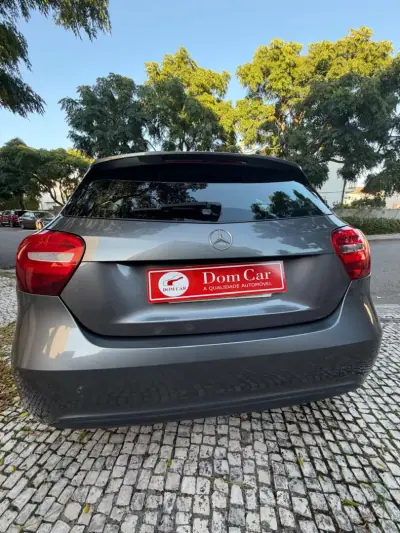 Mercedes-Benz A 180 2015 - 13900 EUR, 210000 km - 210000km - foto 7 de 26