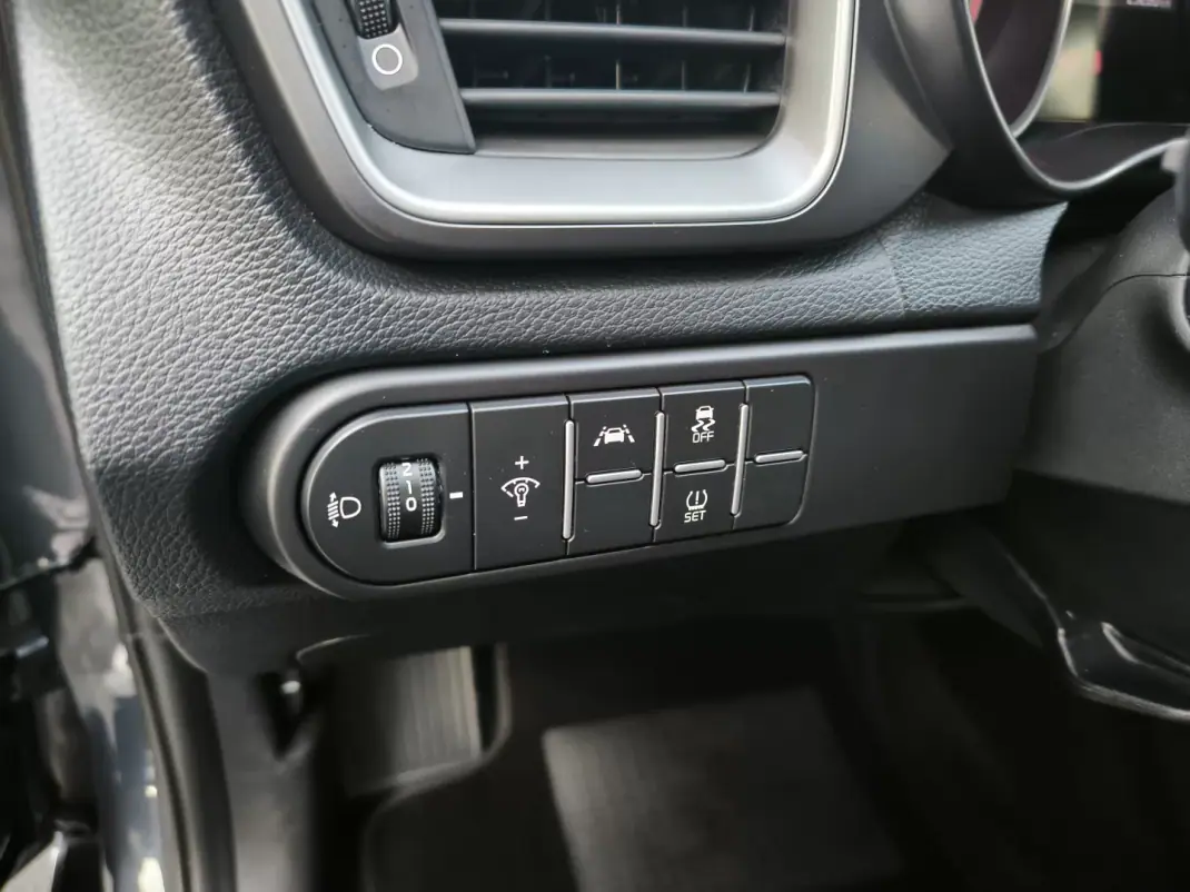Kia XCeed 2022 - 18500 EUR, 29000 km - AUTO.MOTO.pt - 29000km - foto 43 de 50