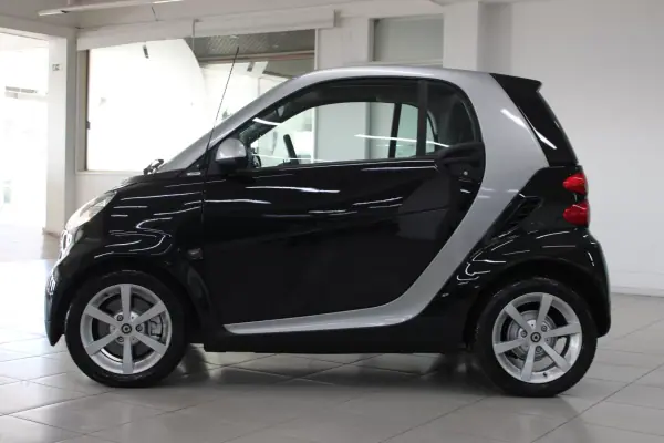 Smart Fortwo Cabrio 2009 - 6500 EUR, 122572 km - AUTO.MOTO.pt - 122572km - foto 5 de 15