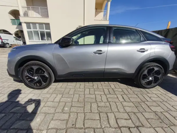 Citroën C4 2022 — foto 2 de 13