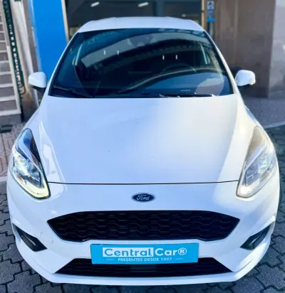 Ford Fiesta 2020 — foto 4 de 26