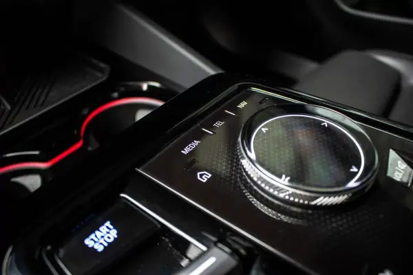 BMW i5 2023 - 74990 EUR, 17145 km - AUTO.MOTO.pt - 17145km - foto 31 de 60