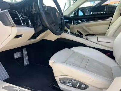 Porsche Panamera 2014 - 46000 EUR, 136900 km - AUTO.MOTO.pt - 136900km - foto 19 de 19