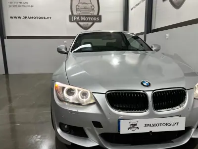 BMW 320 2010 — foto 3 de 32