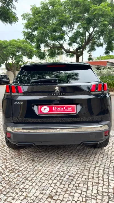 Peugeot 3008 2019 - 15990 EUR, 140000 km - 140000km - foto 6 de 21