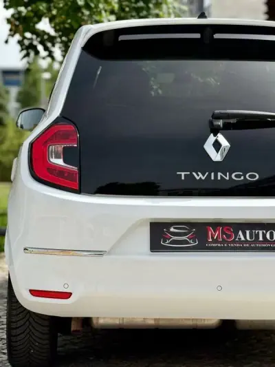 Renault Twingo 2021 - 9890 EUR, 158900 km - AUTO.MOTO.pt - 158900km - foto 32 de 33