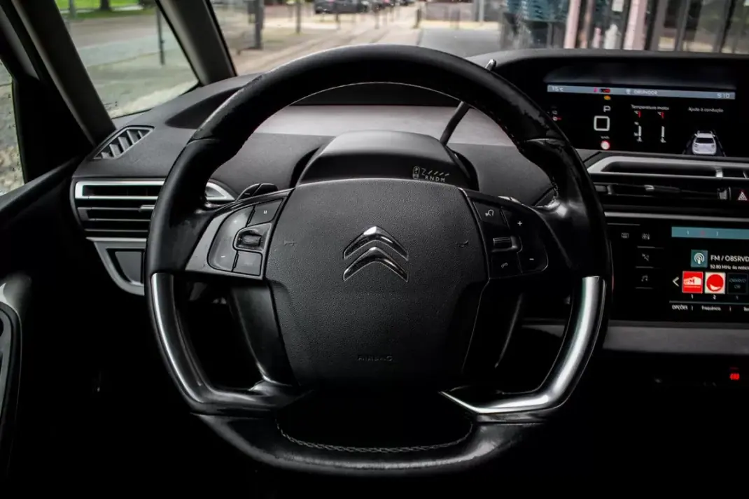 Citroën C4 Spacetourer 2019 - 10550 EUR, 304577 km - AUTO.MOTO.pt - 304577km - foto 13 de 45