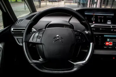 Citroën C4 Spacetourer 2019 - 10550 EUR, 304577 km - AUTO.MOTO.pt - 304577km - foto 13 de 45