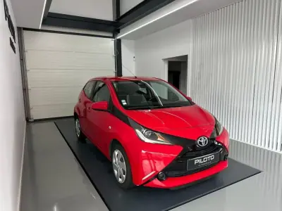 Toyota Aygo 2016 - 6990 EUR, 107121 km - AUTO.MOTO.pt - 107121km - foto 4 de 17