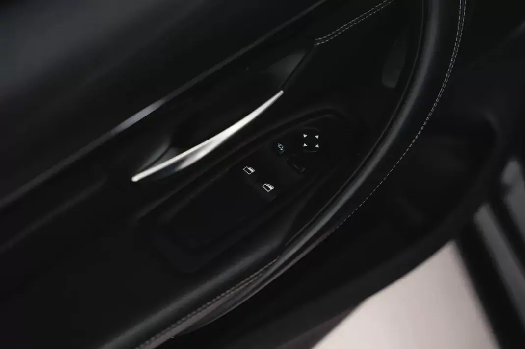 BMW M4 2016 - 59950 EUR, 97204 km - 97204km - foto 26 de 55