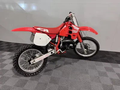 Honda CR 125R 1989 - 6750 EUR, 1 km - 1km - foto 6 de 22