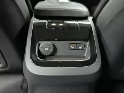 Volvo V60 2023 - 37500 EUR, 75000 km - AUTO.MOTO.pt - 75000km - foto 31 de 38