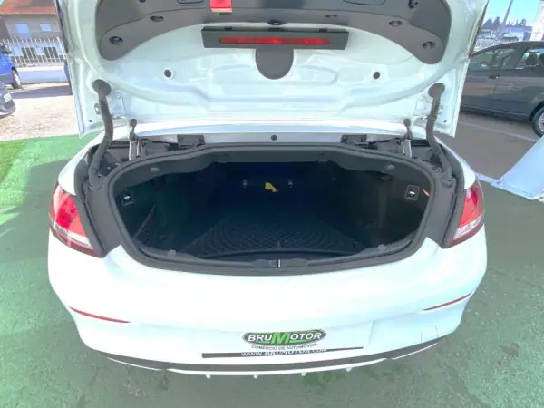 Mercedes-Benz C 220 2018 - 36900 EUR, 76254 km - AUTO.MOTO.pt - 76254km - foto 18 de 27