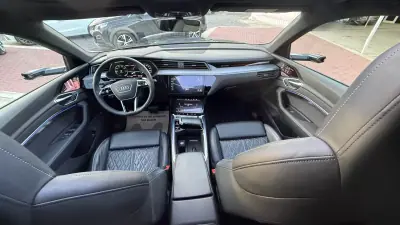Audi e-tron Sportback 2022 - 39990 EUR, 82000 km - 82000km - foto 29 de 45