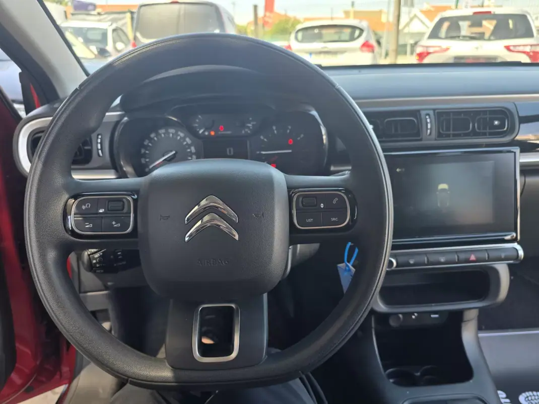 Citroën C3 2018 - 9900 EUR, 103000 km - AUTO.MOTO.pt - 103000km - foto 16 de 17