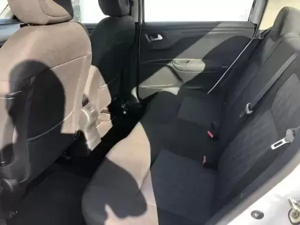 Citroën C-Elysée 2016 - 6999 EUR, 119000 km - AUTO.MOTO.pt - 119000km - foto 11 de 16