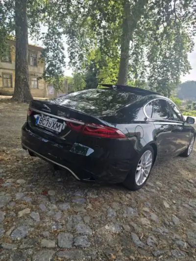 Jaguar XF 2023 - 36450 EUR, 62500 km - AUTO.MOTO.pt - 62500km - foto 5 de 21