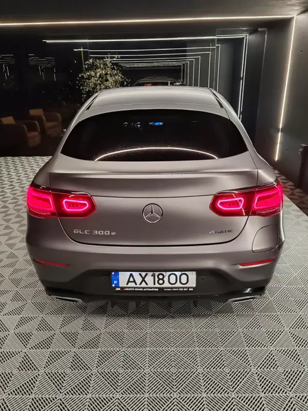 Mercedes-Benz GLC 300 2023 - 54750 EUR, 108000 km - AUTO.MOTO.pt - 108000km - foto 13 de 28