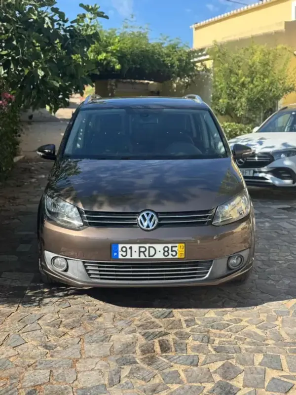 Volkswagen Touran 2013 - 12500 EUR, 231091 km - AUTO.MOTO.pt - 231091km - foto 3 de 10
