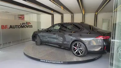 BMW i5 2024 - 52900 EUR, 41826 km - AUTO.MOTO.pt - 41826km - foto 16 de 55