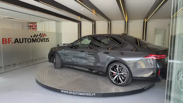 BMW i5 2024 - 52900 EUR, 41826 km - AUTO.MOTO.pt - 41826km - foto 16 de 55