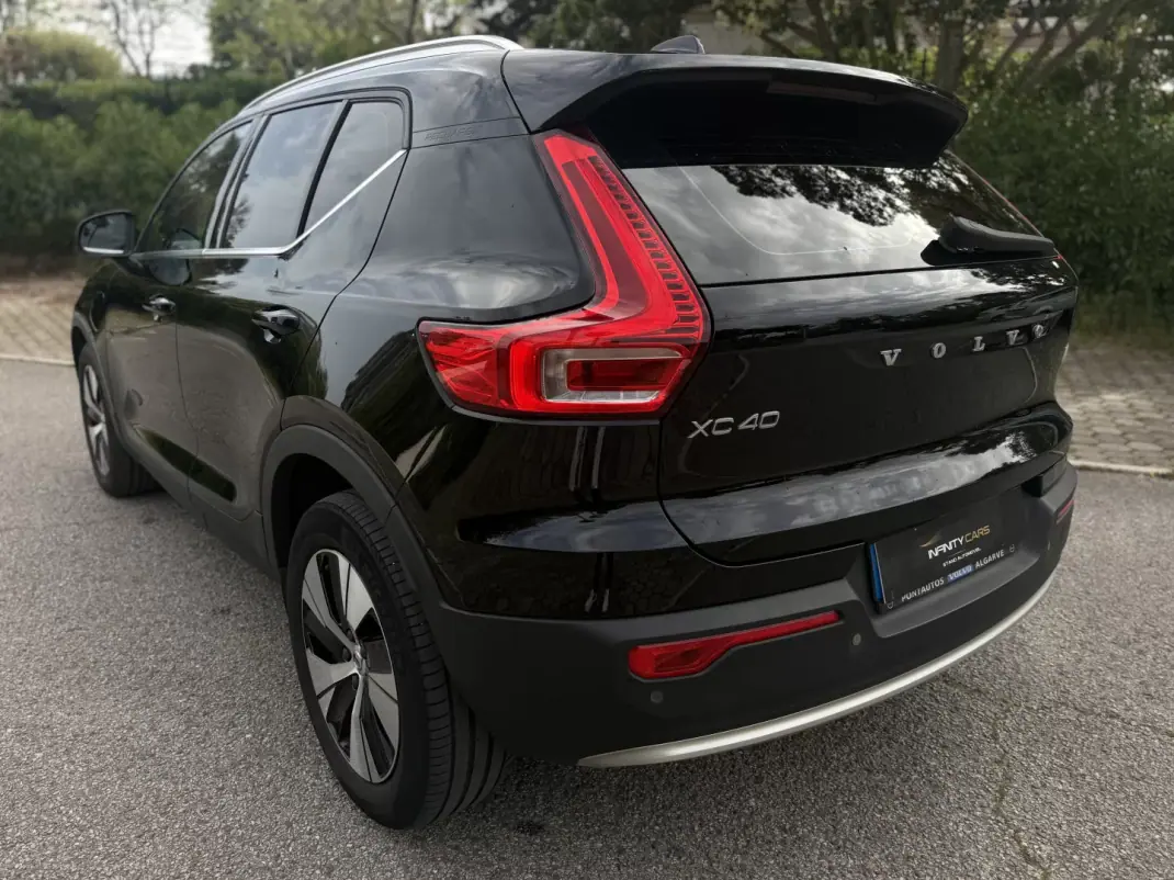 Volvo XC 40 2022 - 25999 EUR, 98000 km - AUTO.MOTO.pt - 98000km - foto 6 de 18
