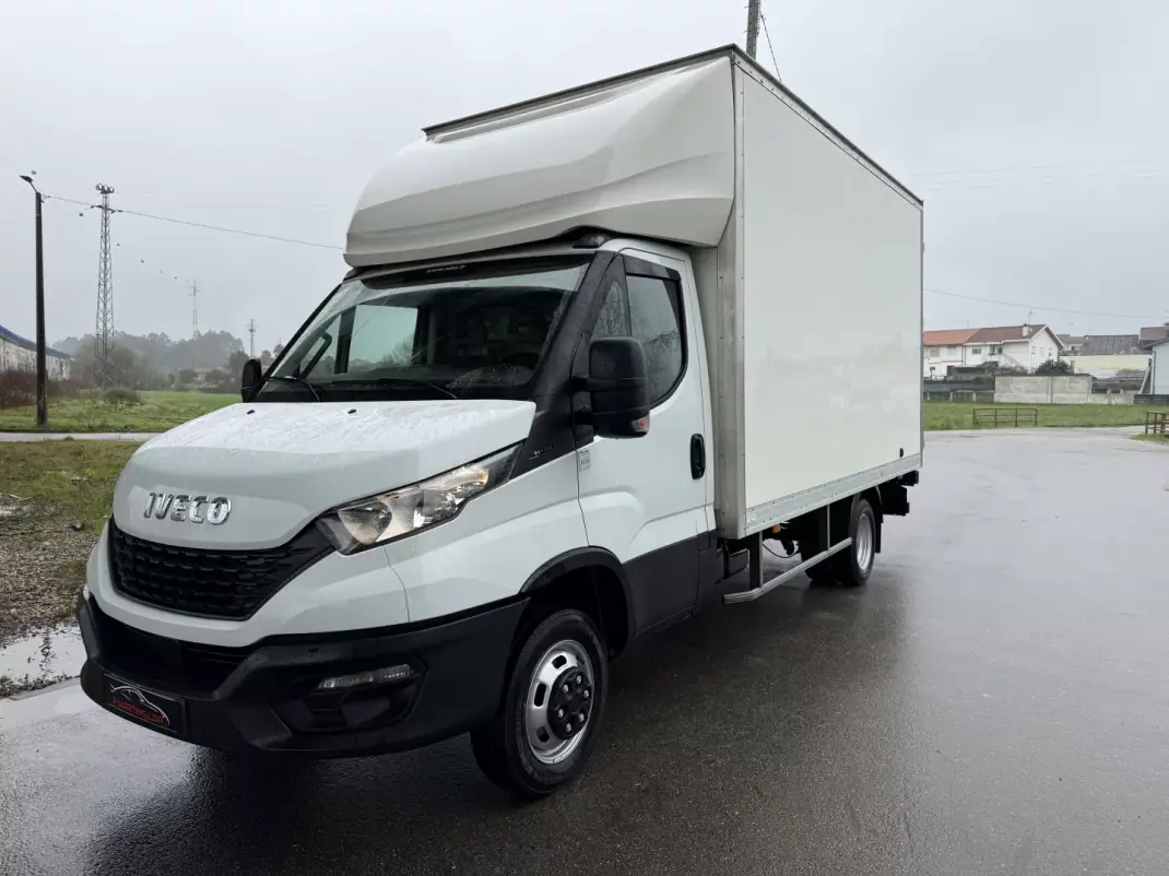 Iveco DAILY 35-140 CONTENTOR E PLATAFORMA 2020 - 28490 EUR, 91000 km - AUTO.MOTO.pt - 91000km - foto 1 de 34