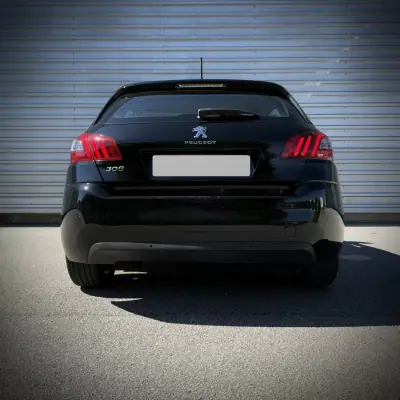 Peugeot 308 2019 - 11900 EUR, 168000 km - AUTO.MOTO.pt - 168000km - foto 3 de 10