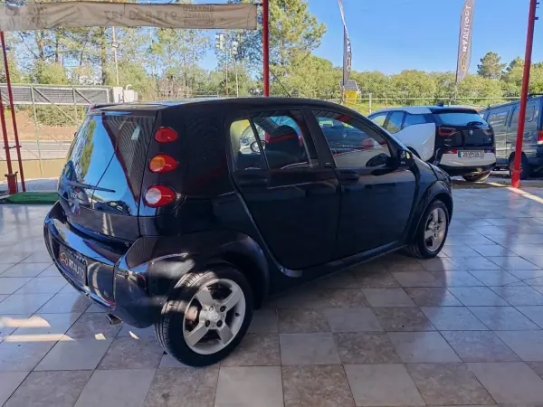 Smart ForFour 2006 - 5990 EUR, 93000 km - AUTO.MOTO.pt - 93000km - foto 4 de 16