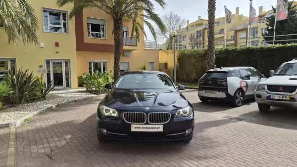 BMW 535 2013 - 18980 EUR, 238000 km - AUTO.MOTO.pt - 238000km - foto 21 de 23