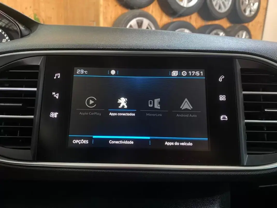 Peugeot 308 2018 - 13900 EUR, 114000 km - 114000km - foto 15 de 19