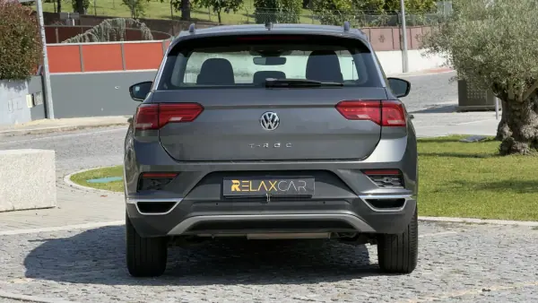 Volkswagen T-Roc 2019 - 16000 EUR, 195000 km - AUTO.MOTO.pt - 195000km - foto 7 de 26