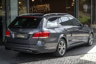 Mercedes-Benz E 300 2015 - 15990 EUR, 256669 km - AUTO.MOTO.pt - 256669km - foto 4 de 36